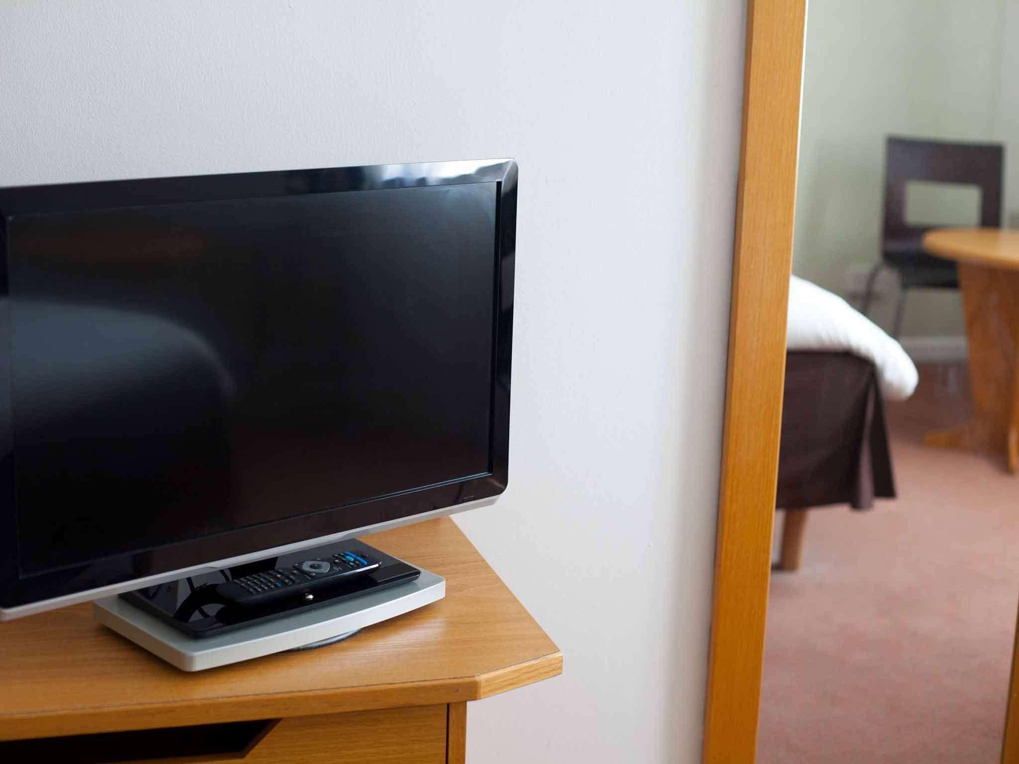 Ibis Cardiff Gate - International Business Park Hotel Eksteriør billede