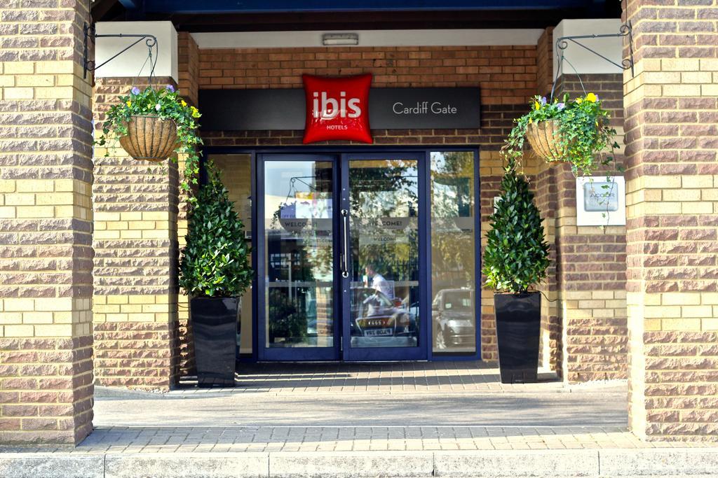 Ibis Cardiff Gate - International Business Park Hotel Eksteriør billede