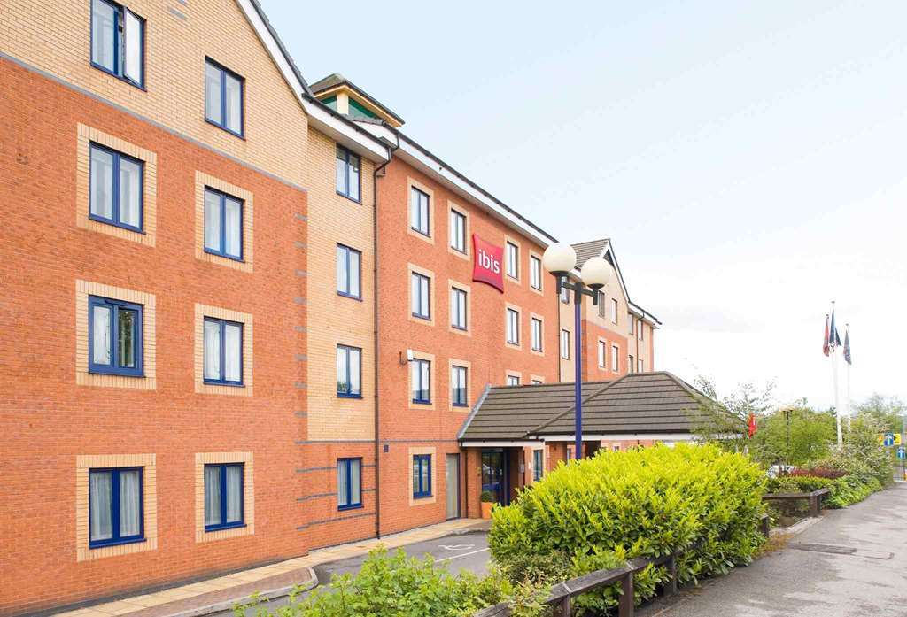 Ibis Cardiff Gate - International Business Park Hotel Eksteriør billede