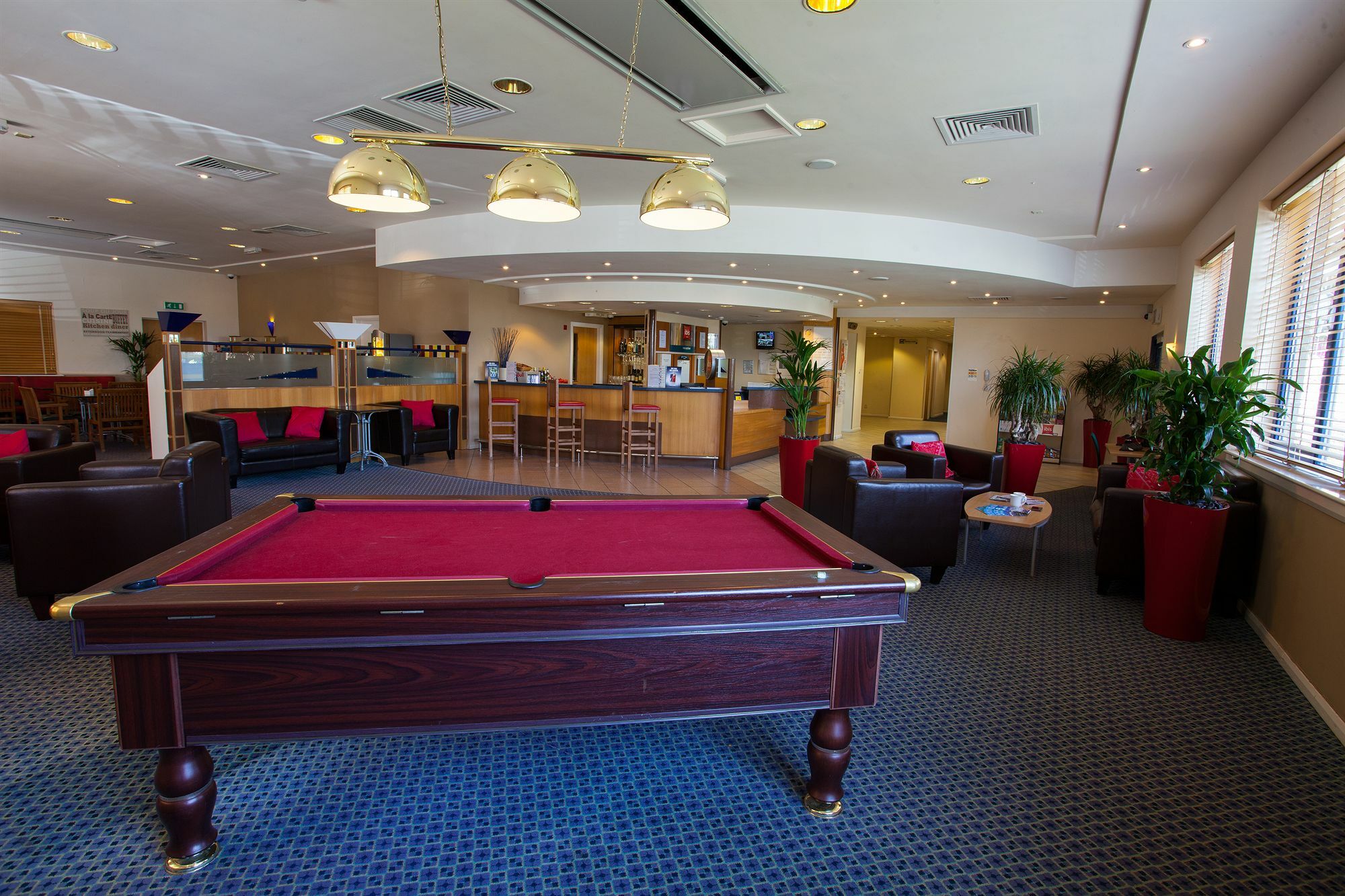 Ibis Cardiff Gate - International Business Park Hotel Eksteriør billede