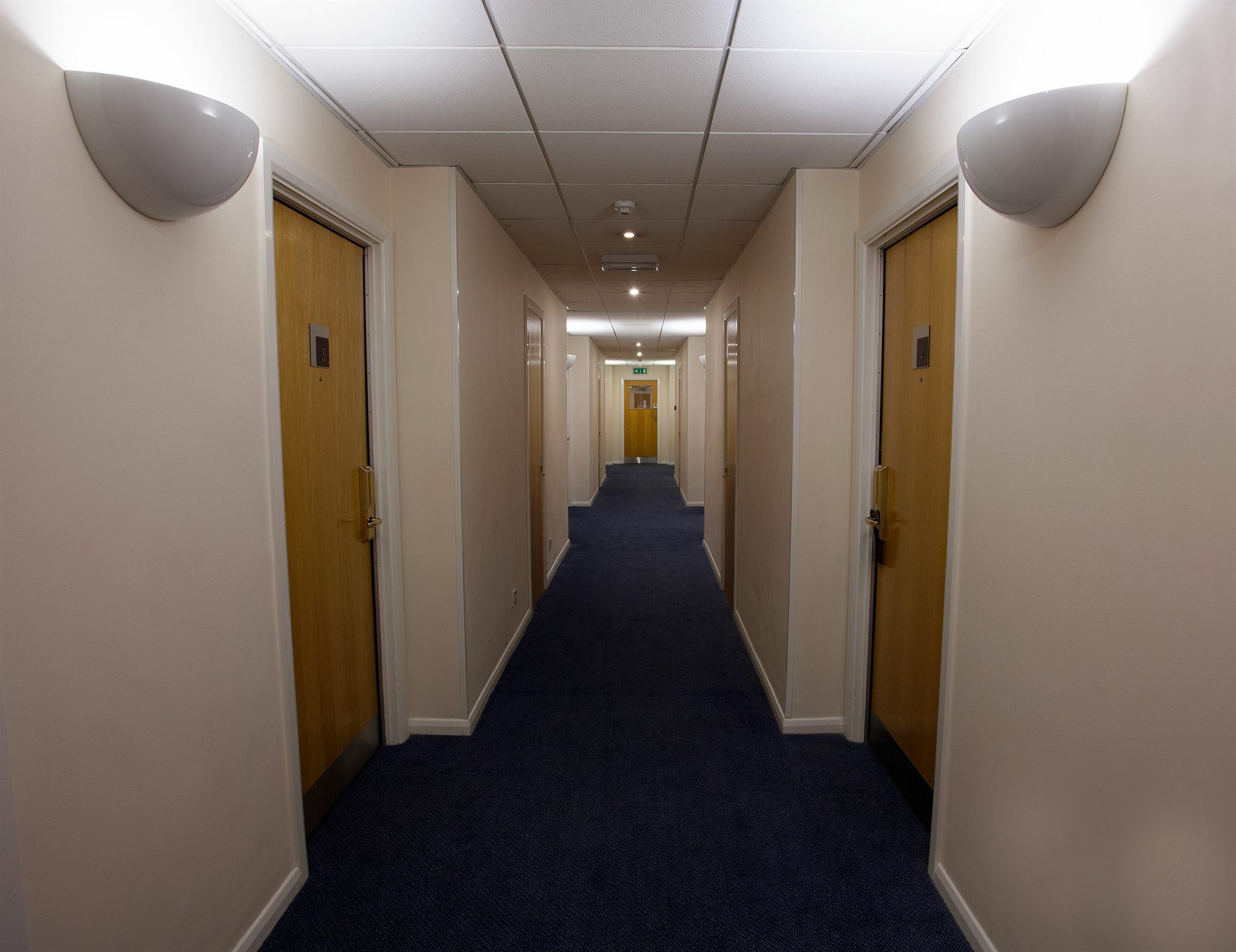 Ibis Cardiff Gate - International Business Park Hotel Eksteriør billede